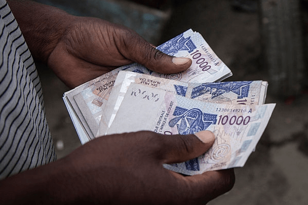 Fausse monnaie au Maroc: le billet bleu a toujours la cote