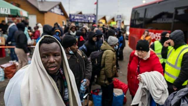 AU ‘concerned’ about ‘mistreatment’ of Africans wanting to leave Ukraine