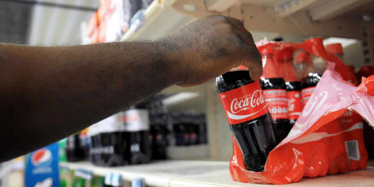Coca-Cola transforme les plastiques de la Méditerranée en nouvelles  bouteilles
