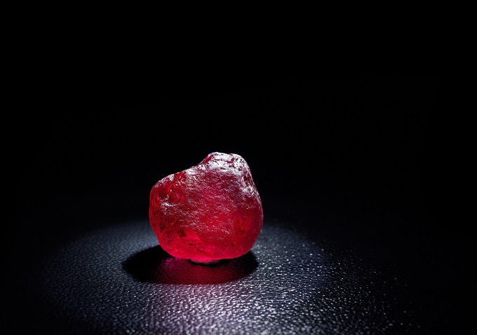 Fura Gems sets record with sale of 55-carat Estrela ruby for .8 million